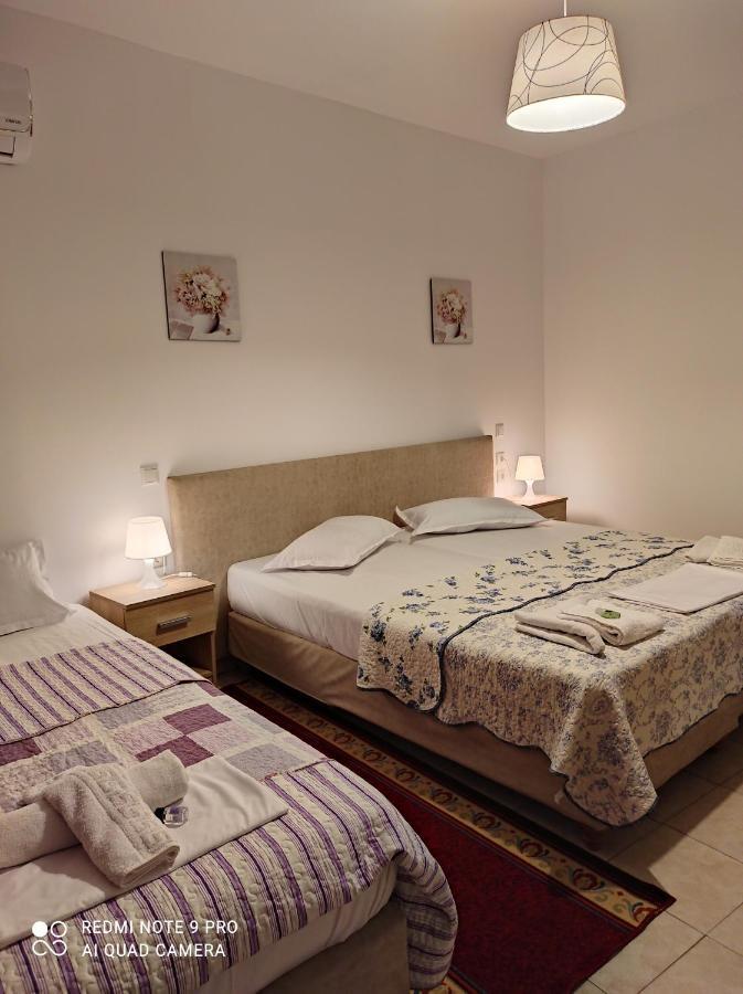 יואנינה Sofias Hotel מראה חיצוני תמונה