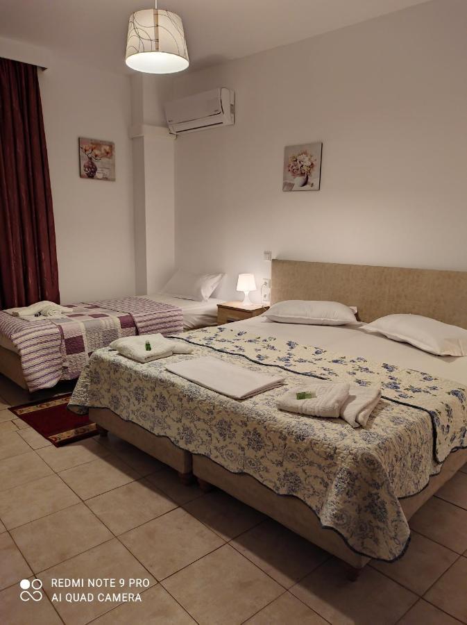 יואנינה Sofias Hotel מראה חיצוני תמונה